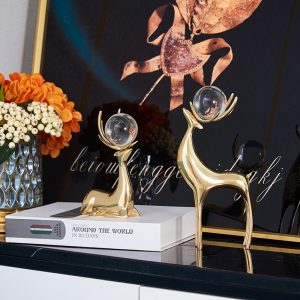 Cặp hươu đồng gắn quả cầu pha lê CD526