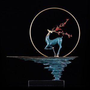 Tượng hươu trên núi CD396