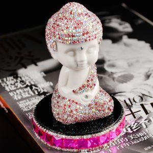 Tượng Như Lai bình an để xe oto CD530