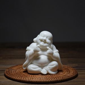 Tượng Di Lặc để xe ô tô bằng gốm sứ CD489