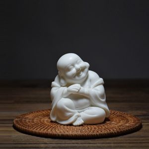 Tượng Di Lặc để xe ô tô bằng gốm sứ CD489