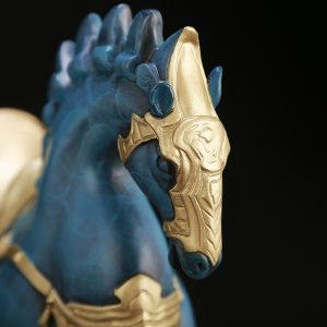Tượng ngựa đeo mặt nạ CD617