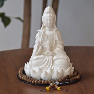 Tượng Quan Âm cầm bình cam lộ để oto CD485