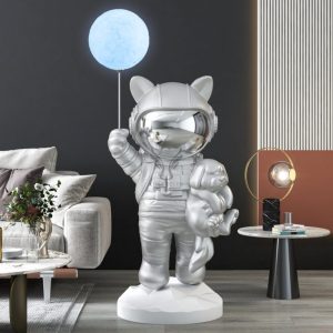 Tượng cậu bé phi hành gia ôm gấu CD1446