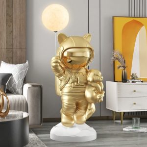 Tượng cậu bé phi hành gia ôm gấu CD1446