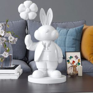 Tượng chú thỏ cầm hoa trang trí CD1477