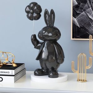 Tượng chú thỏ cầm hoa trang trí CD1477