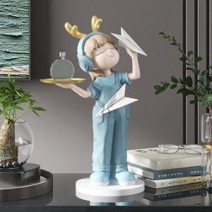 Tượng cô gái nghe nhạc bưng khay CD1449