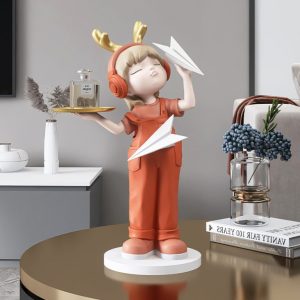 Tượng cô gái nghe nhạc bưng khay CD1449