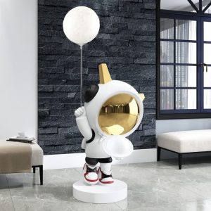 Tượng phi hành gia ôm hành tinh CD1523