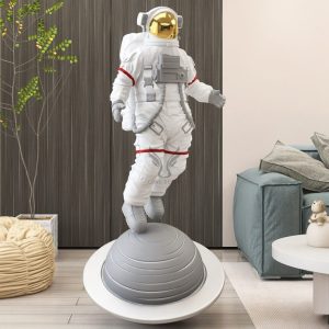 Tượng phi hành gia trên mặt trăng CD1492