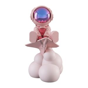 Tượng phi hành gia cưỡi máy bay CD1484