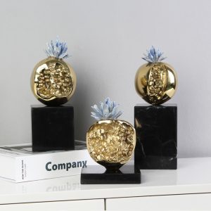 Đồ để bàn bộ ba quả lựa bằng đồng CD83