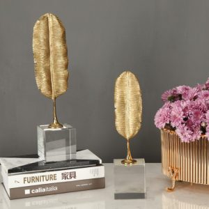 Mô hình chiếc lá vàng để bàn CD67