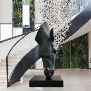 Tượng decor đầu ngựa nghệ thuật decor sảnh khách sạn CD594
