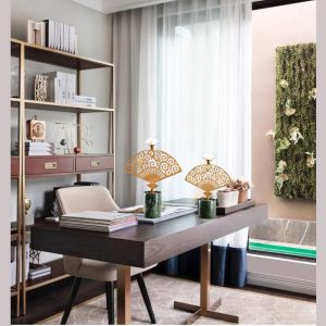 Quạt hoa văn phong cách cổ điển CD173