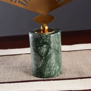 Quạt hoa văn phong cách cổ điển CD173