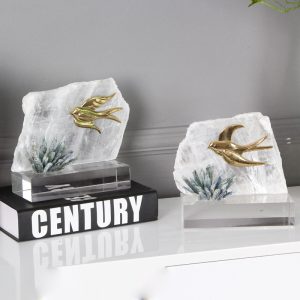 Đồ để bàn mô hình chim én mùa xuân CD73