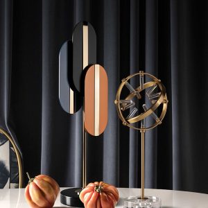 Decor phòng khách mẫu hình học nhiều màu để bàn CD229