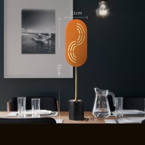 Decor phòng khách mẫu hình học nhiều màu để bàn CD229