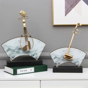 Decor phòng khách mô hình đàn nhị trang trí mang phong cách Trung Hoa CD259