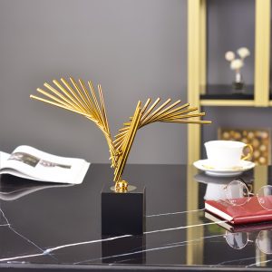 Đồ để bàn mô hình dang đôi cánh và bay CD371