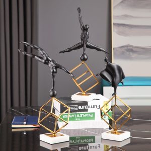 Decor phòng khách Tượng nghệ sĩ xiếc CD123