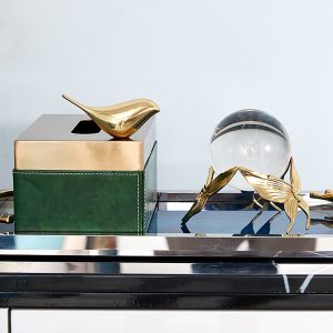 Mô hình quả cầu pha lê hồ điệp CD57