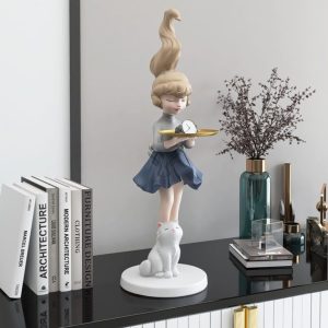 Tượng bé gái ôm đèn CD1330