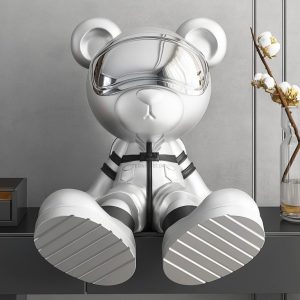 Tượng gấu ngồi trên hành tinh CD1328