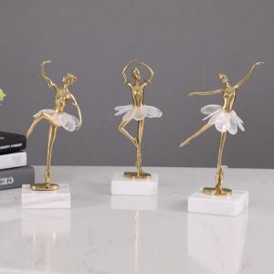 Nghệ sĩ múa ballet trang trí kệ tivi CD158